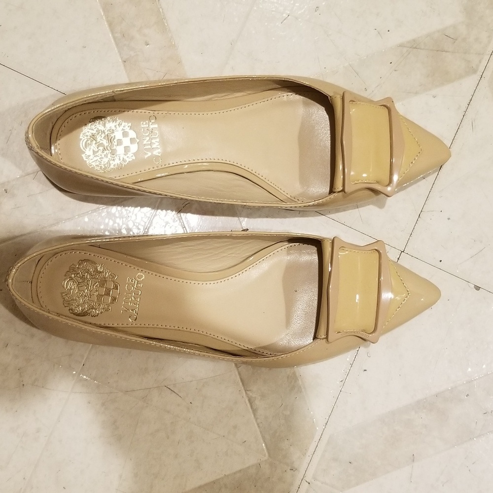 Vince Camuto Flat Shoes